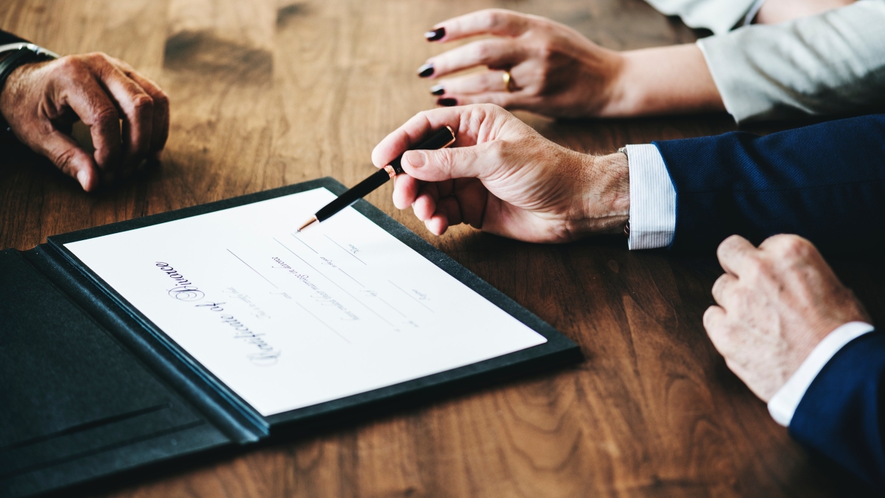 dr-rajiv-agarwal-family-offices dr-rajiv-agarwal-family-offices